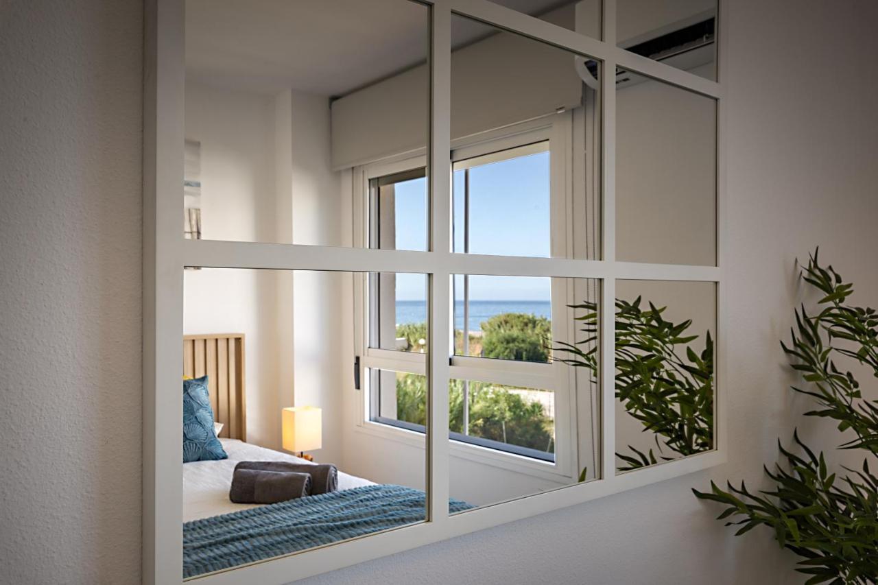 Relax At Premium Beach Flat - Aldea Beach Манилва Экстерьер фото