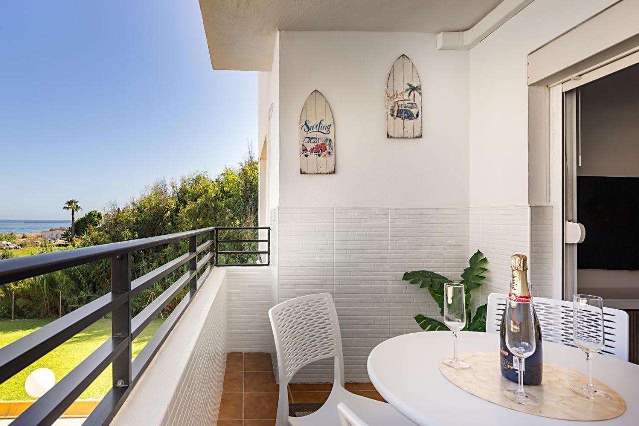 Relax At Premium Beach Flat - Aldea Beach Манилва Экстерьер фото