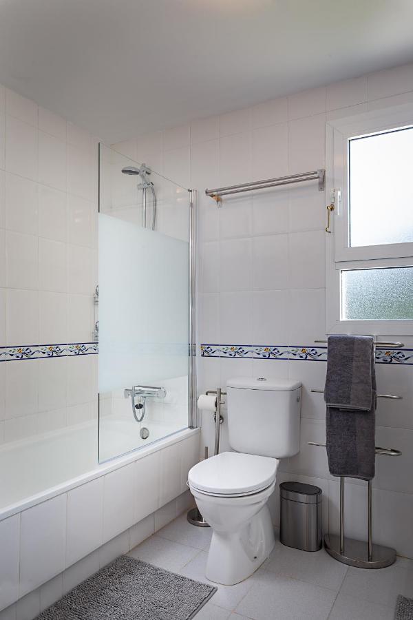 Relax At Premium Beach Flat - Aldea Beach Манилва Экстерьер фото