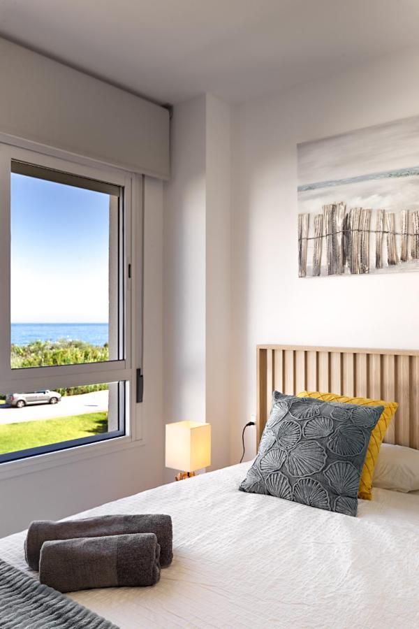 Relax At Premium Beach Flat - Aldea Beach Манилва Экстерьер фото